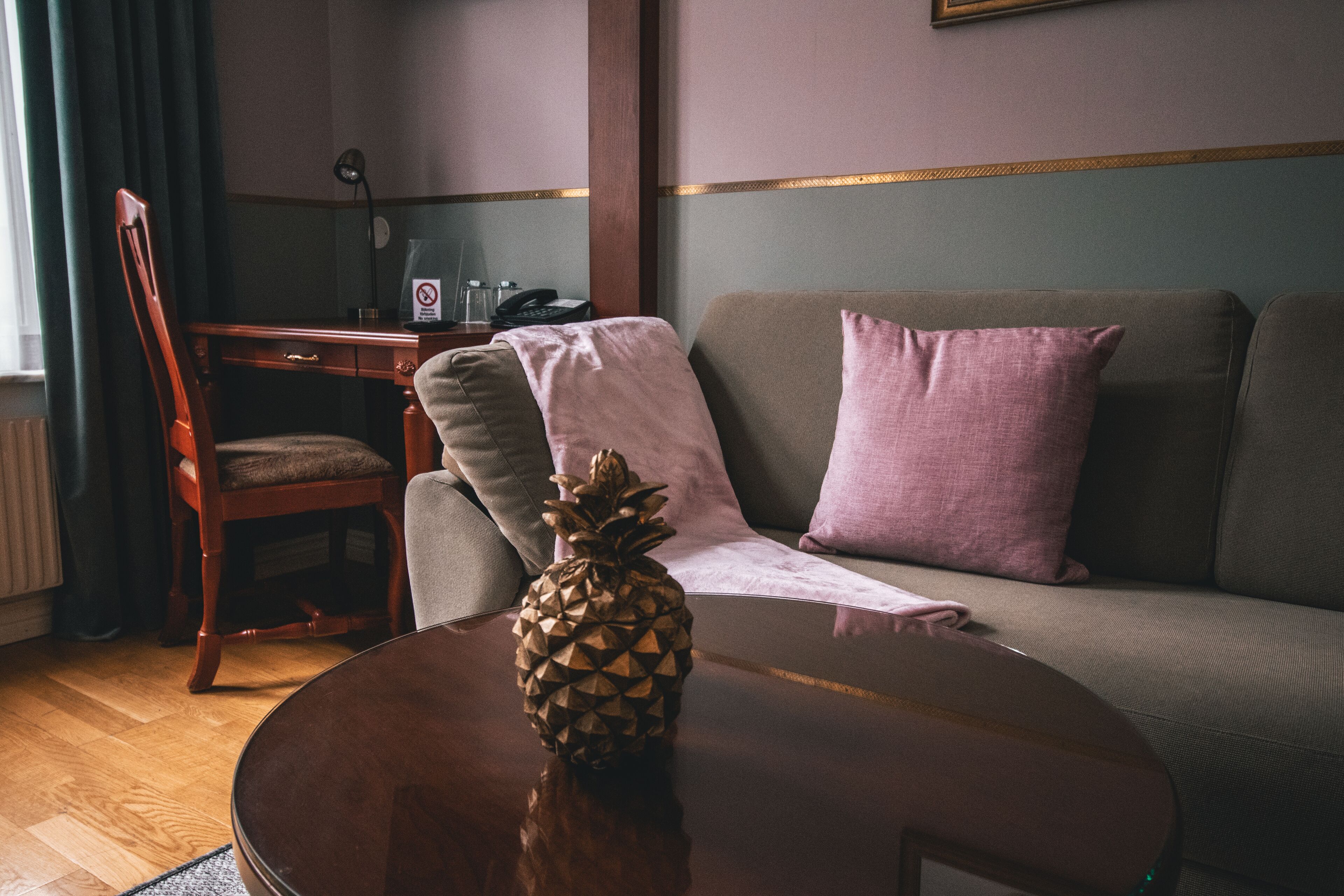 superior double room | in-room safe, individually decorated, individually furnished, desk