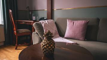 Dobbeltrom – superior | Safe på rommet, individuelt dekorert, individuelt innredet og skrivebord