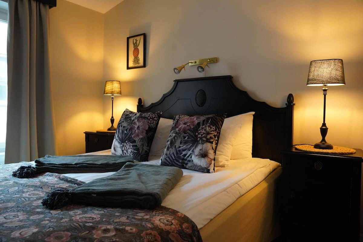 Standard Double Room | In-room safe, individually decorated, individually furnished, desk