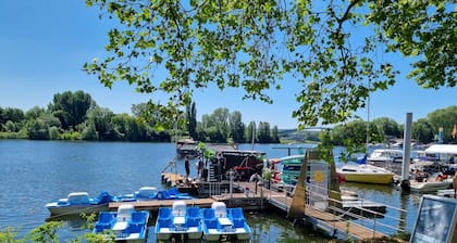 Cozy apartment on the beautiful harbor of Wiesbaden-Schierstein