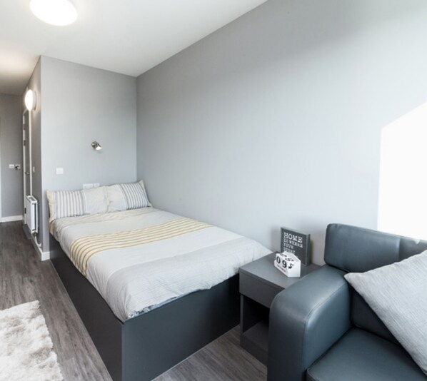 Standard Double Room - Hashtag Newcastle Tyne Campus Accommodation (Newcastle-upon-Tyne)