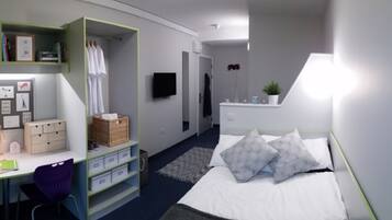 Standard Double Room | Desk, laptop workspace, free WiFi, bed sheets