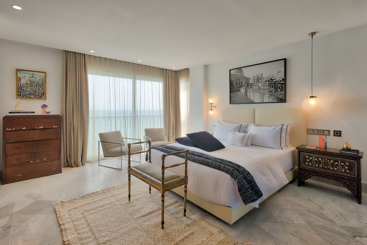 Minibar, in-room safe, soundproofing, iron/ironing board