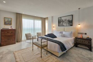 迷你吧、客房内保险箱、隔音、熨斗/熨板