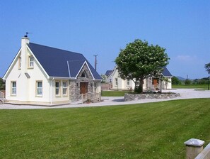 Exterior - Millstone Cottages (Milford)