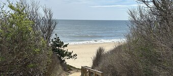 Hither Hills 2BR Montauk Cottage - walk to beach!