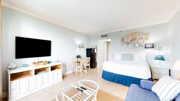 Iron/ironing board, Internet, bed sheets