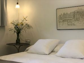 8 bedrooms, iron/ironing board, free WiFi, bed sheets -  A Water House (full rent) 8-16 people (La Baronia de Rialb)