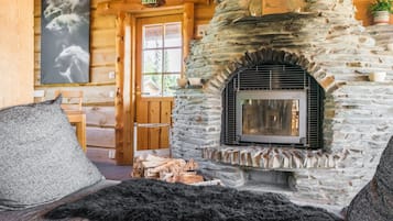 Breakfast, lunch, dinner served; Scandinavian cuisine, garden views