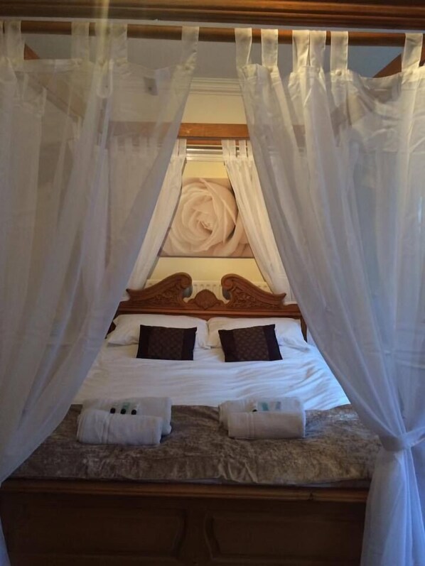 Chambre Double Deluxe | Chambres insonorisées, fer et planche à repasser, Wi-Fi gratuit