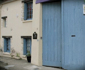 Front of property - Gite d'Epone, l'Ami des Cyclistes (Epone)