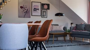 Exclusive Apartment | Living area | 40-inch flat-screen TV with cable channels, LED TV