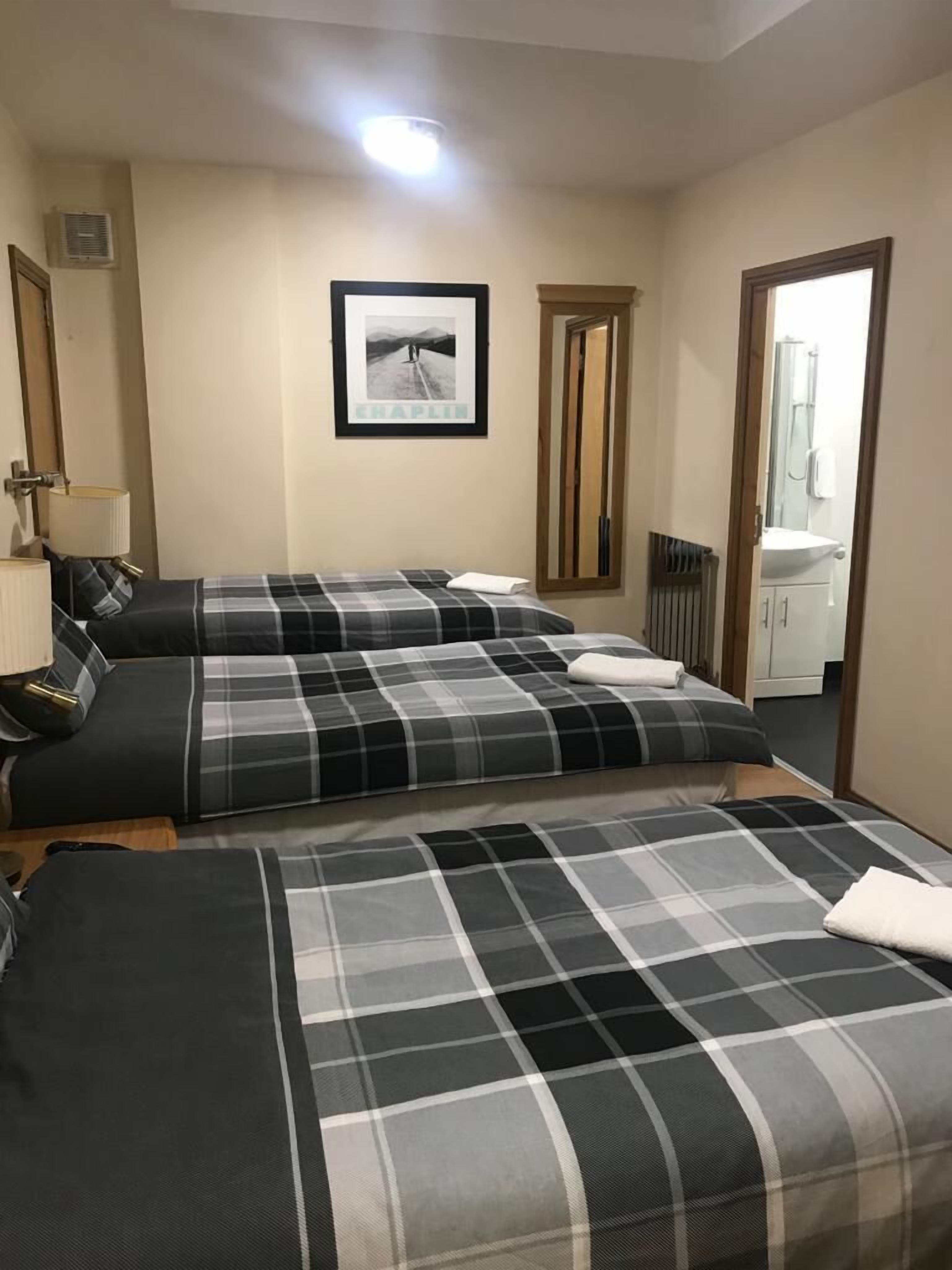 Triple Room, Ensuite | Free WiFi, bed sheets