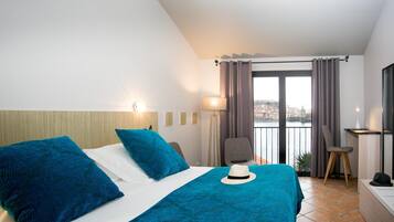 Premium bedding, minibar, in-room safe, desk