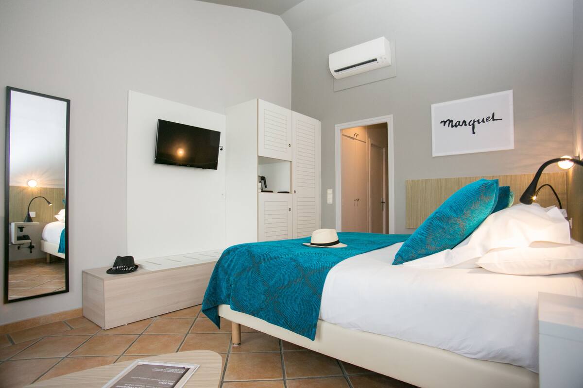 Comfort Double Room | Premium bedding, minibar, in-room safe, individually decorated