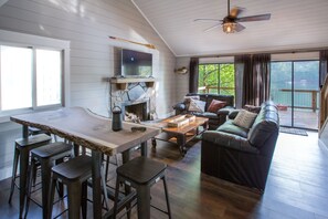 TV, fireplace, Netflix, streaming services