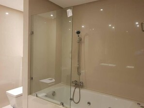 Luxury Villa | Bathroom