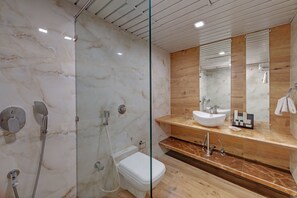 Suite | Bathroom | Shower, free toiletries, hair dryer - Hotel K Stars Beacon Vashi Navi Mumbai (Navi Mumbai)