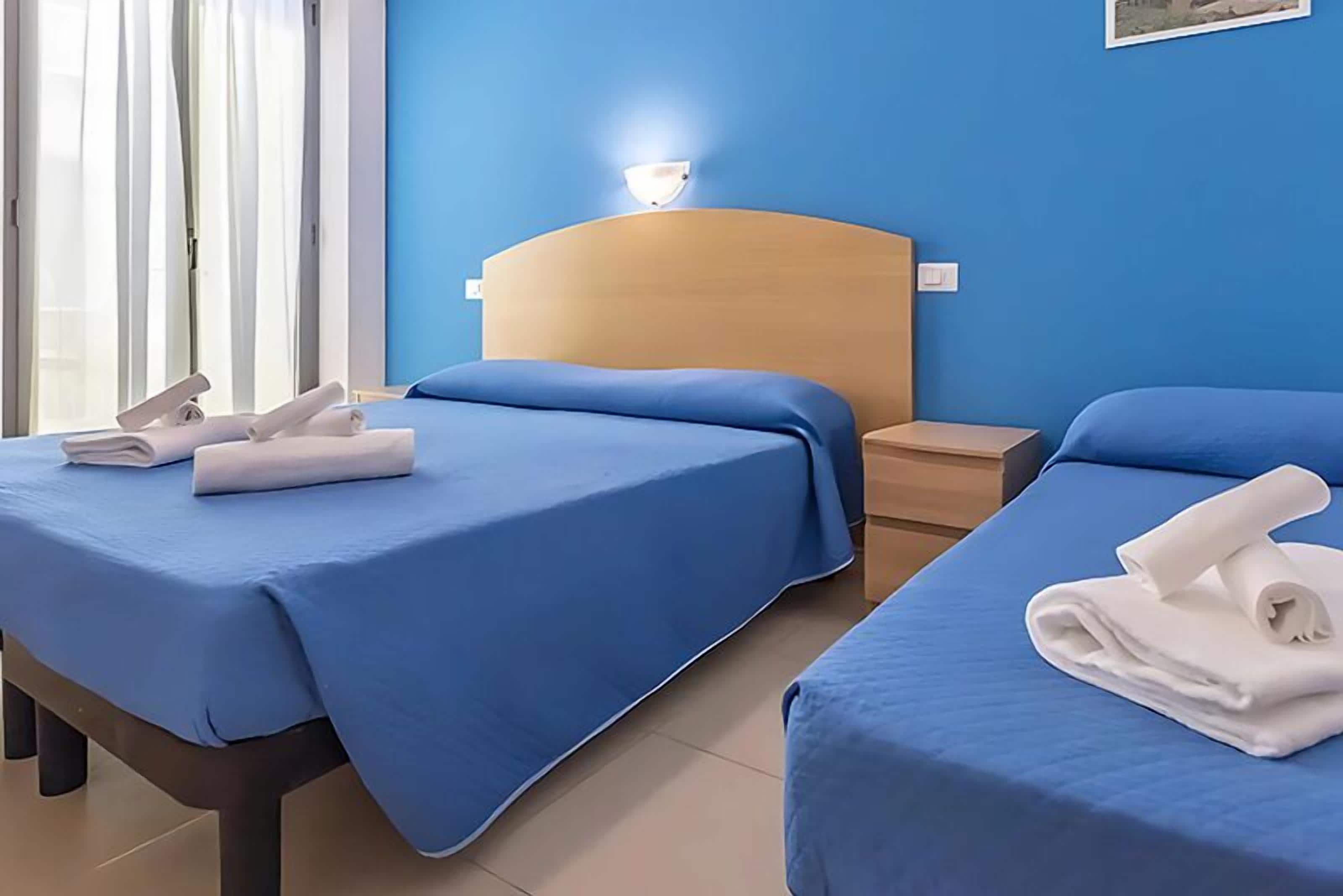 標準三人房 | 義大利 Frette 床單、高級寢具、羽絨被、舒適加層