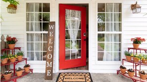 تفاصيل الفندق من الخارج