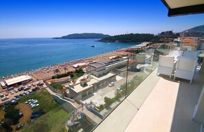 Deluxe Apartment, 2 Bedrooms (1) | Balcony - Hotel Shine (Becici)