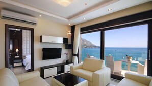 Living area - Hotel Shine (Becici)