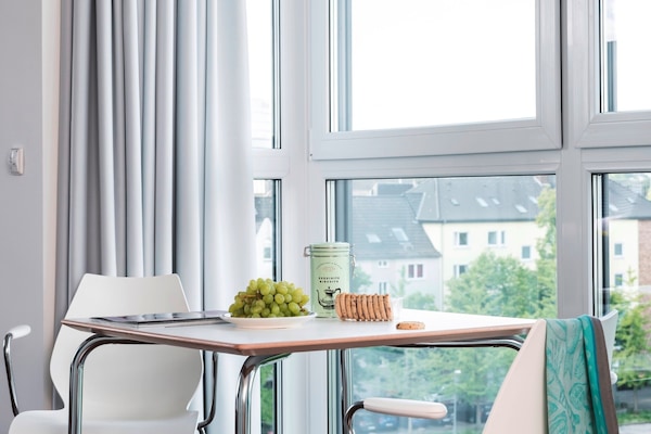 Studio L | In-room dining