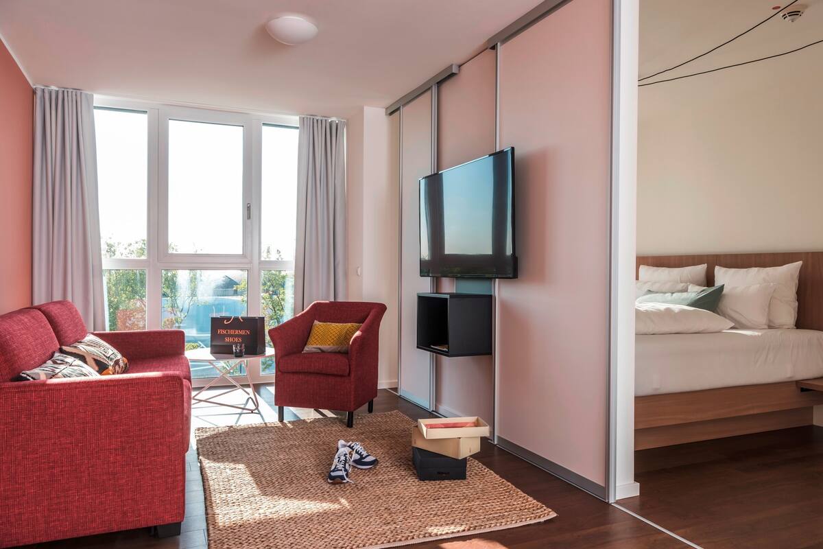 Literie de qualité supérieure, coffres-forts dans les chambres, bureau