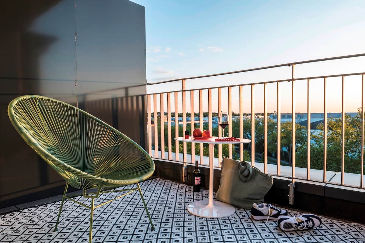 Standard Studio, Balcony | Balcony