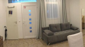 Studio (Apartment incl.Cleaning Fee 29.90 EUR) | Living area - Exclusive Airport Apartments (Kelsterbach)