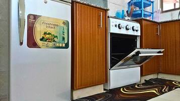 Microwave, oven, stovetop, blender