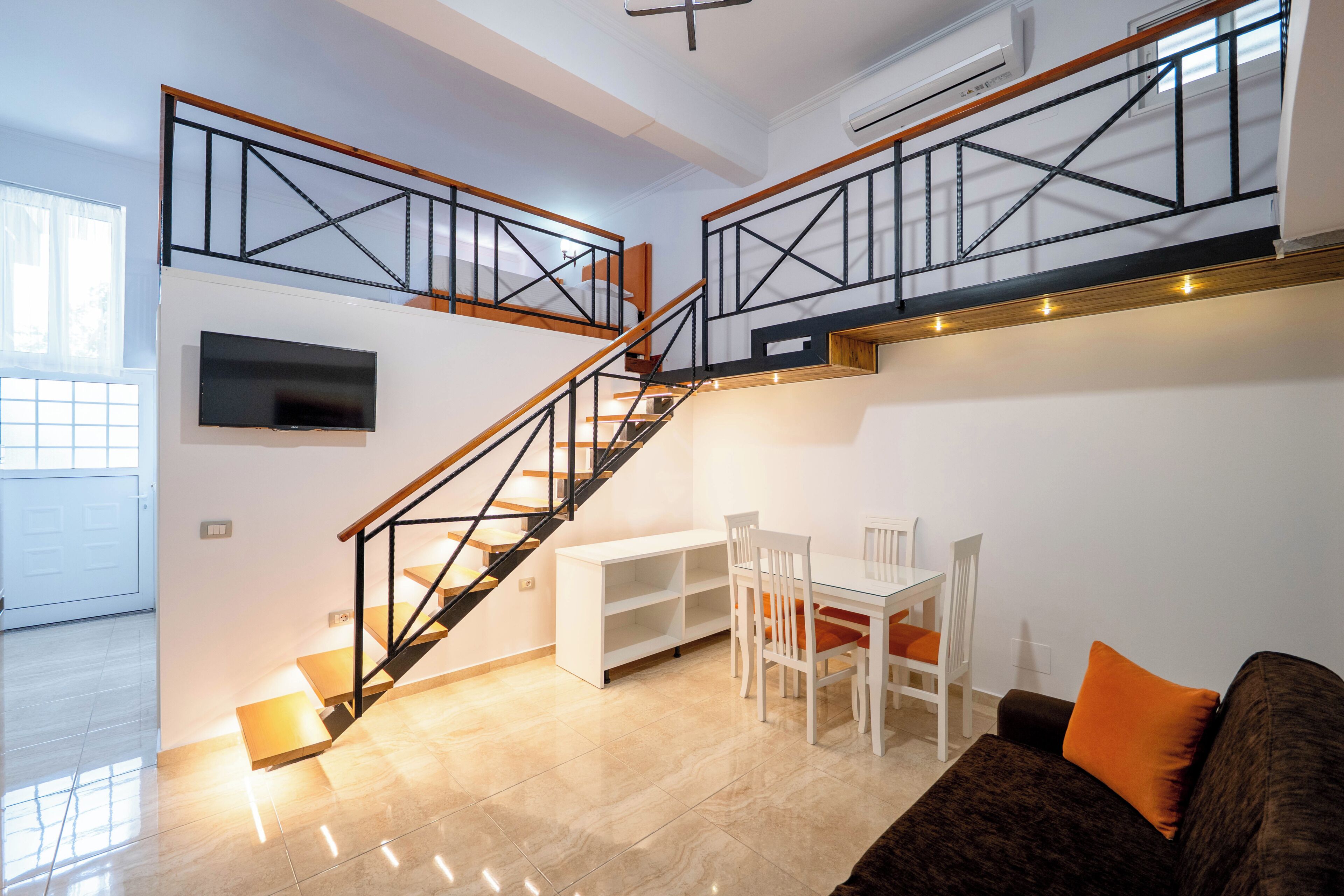 Apartment, Meerblick | Schreibtisch, schallisolierte Zimmer, Bügeleisen/Bügelbrett