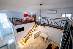 Departamento, vista al mar | Escritorio, insonorización, tabla de planchar con plancha y wifi gratis 