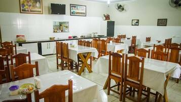 Dagelijks ontbijtbuffet inbegrepen