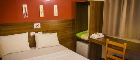 Minibar, blackout drapes, free WiFi, bed sheets