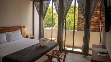 Premium bedding, blackout drapes, free WiFi, bed sheets