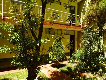 El Manzano Hostel