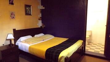 Standard Double Room, 1 Queen Bed, Private Bathroom, Garden View | Individually decorated, individually furnished, laptop workspace