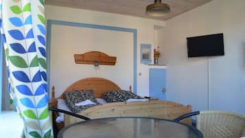 Individually decorated, individually furnished, soundproofing