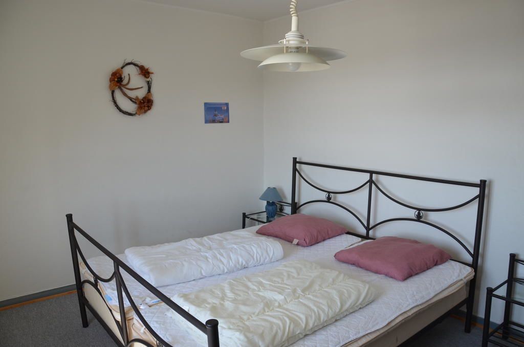 Standard Double Room, Shared Bathroom (9,10) | Individually decorated, individually furnished, soundproofing