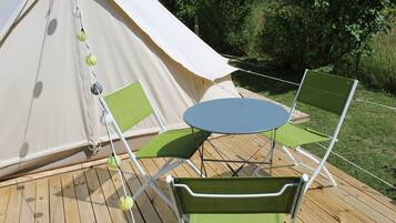 Tent (3 pers) | 1 bedroom, individually decorated, individually furnished