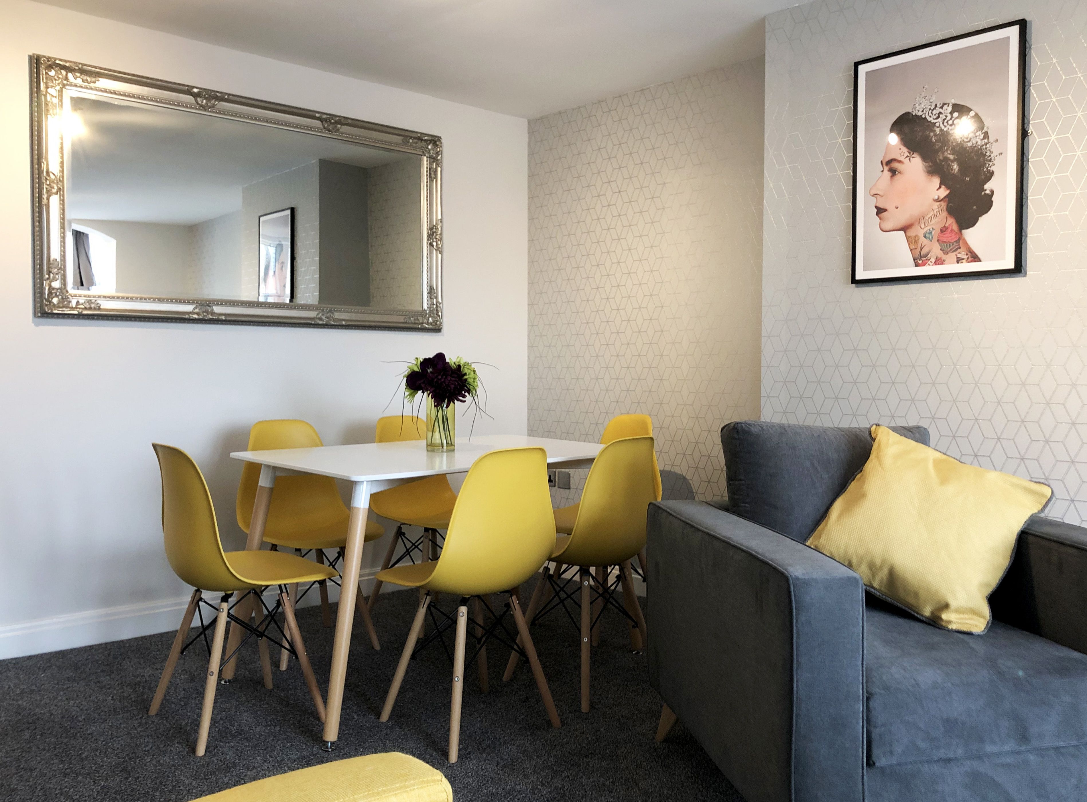 Appartement | Repas dans la chambre