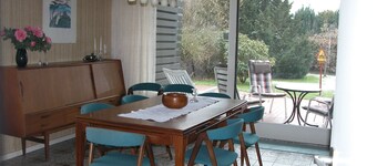 Charmerende 70s hus med stor have
