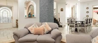Casa Zula: Delightful House In Tlaquepaque, family and pet friendly!