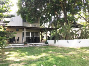 Terrace/patio - Spacious Park Villa ( 3 bedroom ) with Mountain view near Aqua Planet Water park (Clark Freeport)