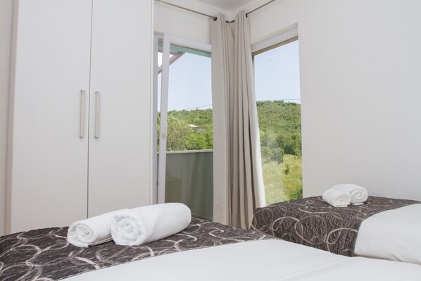 4 Schlafzimmer, Bügeleisen/Bügelbrett, Internetzugang