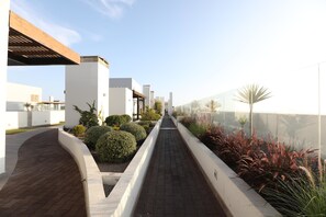 Exterior - Moderno y cómodo departamento frente al malecón (Lima)