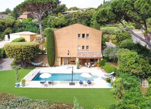 Piscine extérieure, piscine chauffée