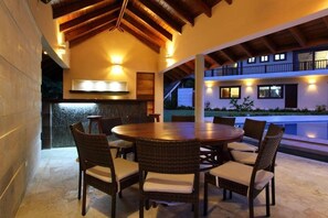 Villa, 6 Bedrooms (7 Bathrooms) | Terrace/patio