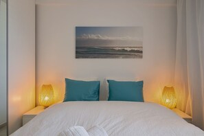 1 bedroom, desk, iron/ironing board, internet